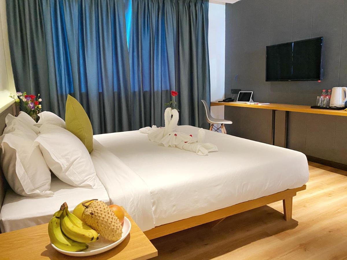 Yunfan Hotel Пномпень Экстерьер фото